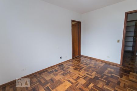 Casa à venda com 750m², 4 quartos e 10 vagasQuarto 2 - Suíte