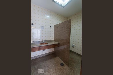 Casa à venda com 750m², 4 quartos e 10 vagasBanheiro