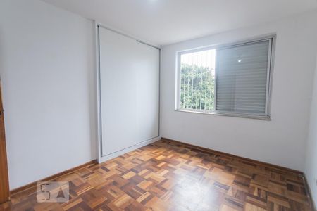 Casa à venda com 750m², 4 quartos e 10 vagasQuarto 2 - Suíte