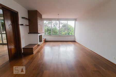 Casa à venda com 750m², 4 quartos e 10 vagasSala de Estar