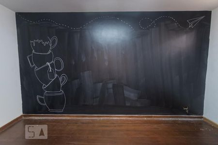 Casa à venda com 750m², 4 quartos e 10 vagasBiblioteca