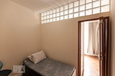 Apartamento para alugar com 72m², 2 quartos e sem vagaQuarto