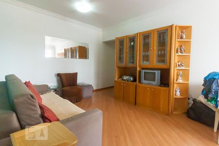Apartamento para alugar com 70m², 2 quartos e 1 vagaSala