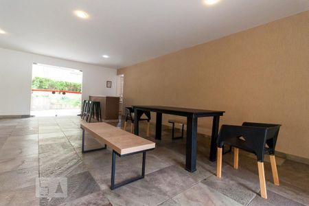 Apartamento para alugar com 70m², 2 quartos e 1 vagaÁrea comum - Salão de festas