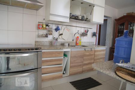 Apartamento à venda com 303m², 5 quartos e sem vagaCozinha