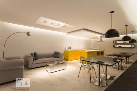 Apartamento à venda com 28m², 1 quarto e 1 vaga Apartamento à venda com 28m², 1 quarto e 1 vagaÁrea comum