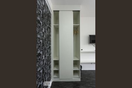 Apartamento à venda com 28m², 1 quarto e 1 vaga Apartamento à venda com 28m², 1 quarto e 1 vagaStudio