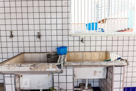 Casa para alugar com 250m², 2 quartos e 3 vagas Casa para alugar com 250m², 2 quartos e 3 vagasÁrea de Serviço