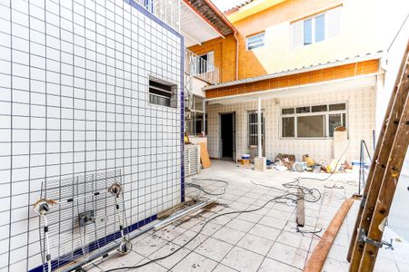 Casa para alugar com 250m², 2 quartos e 3 vagas Casa para alugar com 250m², 2 quartos e 3 vagasQuintal