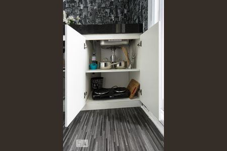 Apartamento à venda com 29m², 1 quarto e 1 vaga Apartamento à venda com 29m², 1 quarto e 1 vagaStudio