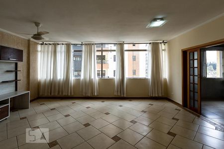 Apartamento à venda com 125m², 3 quartos e 1 vaga Apartamento à venda com 125m², 3 quartos e 1 vagaSala