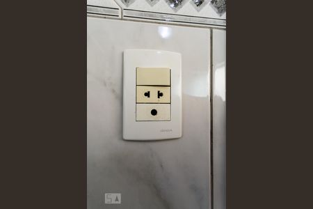 Apartamento à venda com 125m², 3 quartos e 1 vaga Apartamento à venda com 125m², 3 quartos e 1 vagaBanheiro da Suíte - Tomada