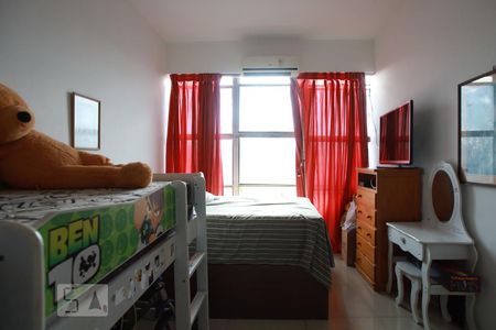 Apartamento à venda com 160m², 4 quartos e 2 vagasQuarto 3