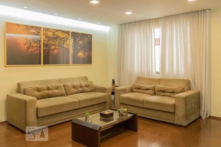 Sala de casa à venda com 3 quartos, 180m² em Indianópolis, São Paulo