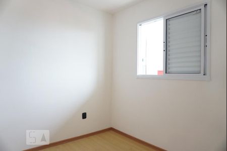 Quarto 01 de apartamento para alugar com 2 quartos, 40m² em Itaquera, São Paulo