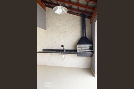 Apartamento para alugar com 40m², 2 quartos e 1 vaga Apartamento para alugar com 40m², 2 quartos e 1 vagaÁrea comum - Churrasqueira