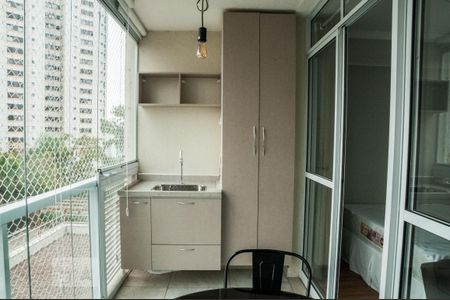 Varanda Studio de kitnet/studio para alugar com 1 quarto, 35m² em Real Parque, São Paulo