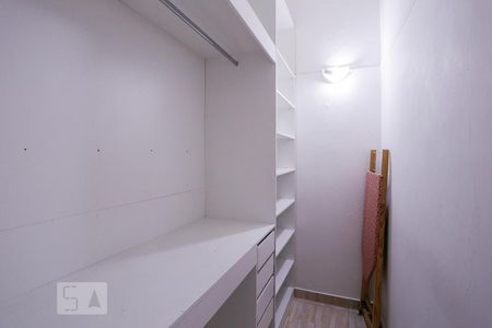 Closet Quarto 1 de apartamento para alugar com 2 quartos, 110m² em Vila Romana, São Paulo