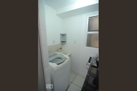 Área de Serviço de apartamento para alugar com 2 quartos, 44m² em Olaria, Canoas