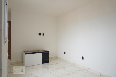 Sala/Cozinha de apartamento para alugar com 2 quartos, 42m² em Itaquera, São Paulo