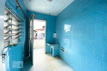 Casa à venda com 250m², 5 quartos e 3 vagas Casa à venda com 250m², 5 quartos e 3 vagasÁrea de Serviço