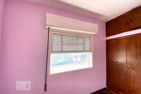 Casa à venda com 250m², 5 quartos e 3 vagas Casa à venda com 250m², 5 quartos e 3 vagasQuarto 4