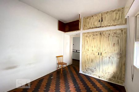 Casa à venda com 250m², 5 quartos e 3 vagas Casa à venda com 250m², 5 quartos e 3 vagasQuarto 5