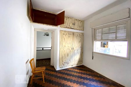 Casa à venda com 250m², 5 quartos e 3 vagas Casa à venda com 250m², 5 quartos e 3 vagasQuarto 5