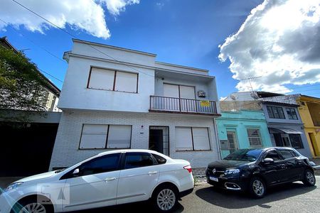 Casa à venda com 250m², 5 quartos e 3 vagas Casa à venda com 250m², 5 quartos e 3 vagasFachada do Prédio