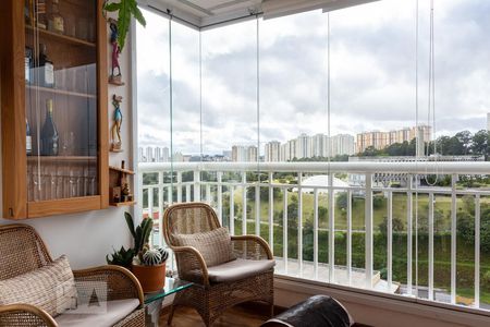 Varanda Gourmet de apartamento à venda com 3 quartos, 107m² em Jardim Wanda, Taboão da Serra