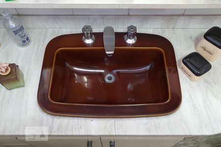 Apartamento à venda com 245m², 4 quartos e 3 vagas Apartamento à venda com 245m², 4 quartos e 3 vagasBanheiro da suíte 2