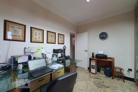 Apartamento à venda com 245m², 4 quartos e 3 vagas Apartamento à venda com 245m², 4 quartos e 3 vagasQuarto 4