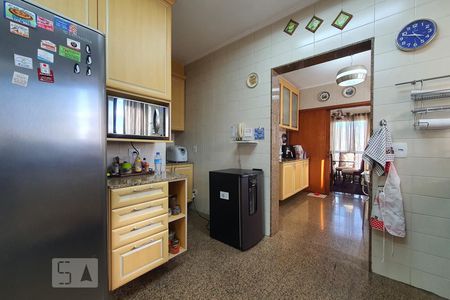 Apartamento à venda com 245m², 4 quartos e 3 vagas Apartamento à venda com 245m², 4 quartos e 3 vagasCozinha