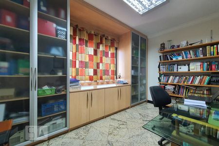 Apartamento à venda com 245m², 4 quartos e 3 vagas Apartamento à venda com 245m², 4 quartos e 3 vagasQuarto 4