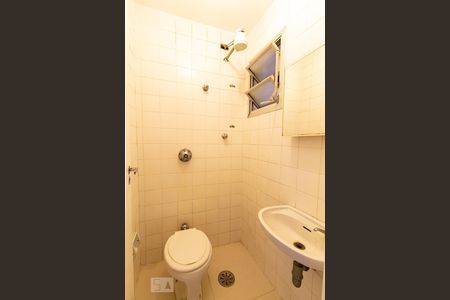 Apartamento para alugar com 110m², 3 quartos e 1 vaga Apartamento para alugar com 110m², 3 quartos e 1 vagaBanheiro de Serviço