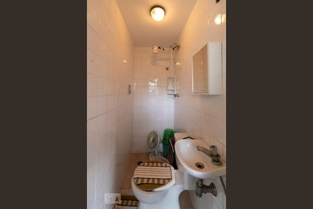 Apartamento para alugar com 100m², 3 quartos e 2 vagasBanheiro de Serviço