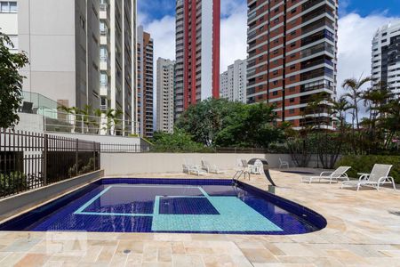Apartamento para alugar com 100m², 3 quartos e 2 vagasÁrea comum - Piscina