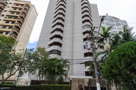 Apartamento para alugar com 100m², 3 quartos e 2 vagasFachada