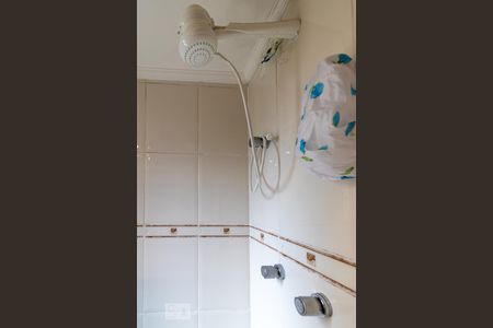 Apartamento para alugar com 100m², 3 quartos e 2 vagasChuveiro