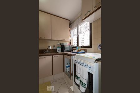 Apartamento para alugar com 100m², 3 quartos e 2 vagasCozinha