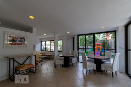 Apartamento para alugar com 100m², 3 quartos e 2 vagasÁrea comum - Salão de festas