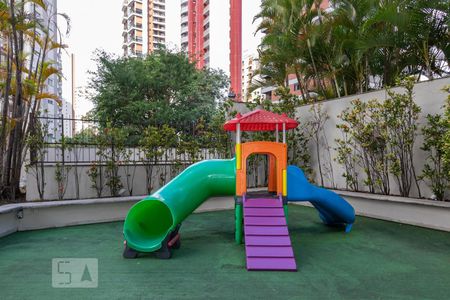 Apartamento para alugar com 100m², 3 quartos e 2 vagasÁrea Comum - Playground