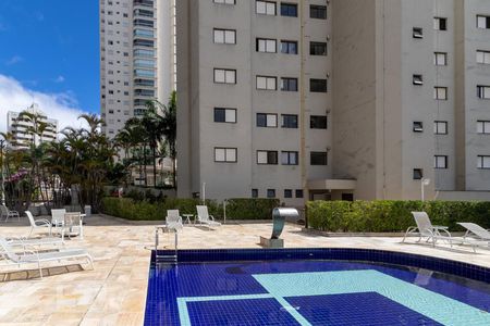 Apartamento para alugar com 100m², 3 quartos e 2 vagasÁrea comum - Piscina