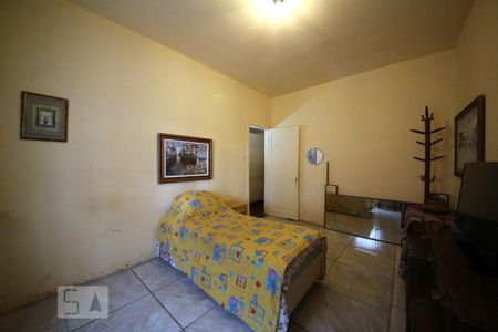 Casa à venda com 358m², 3 quartos e 4 vagasQuarto 2