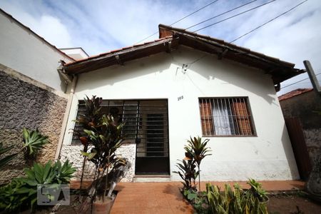 Casa à venda com 358m², 3 quartos e 4 vagasFachada 