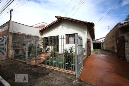 Casa à venda com 358m², 3 quartos e 4 vagasFachada 