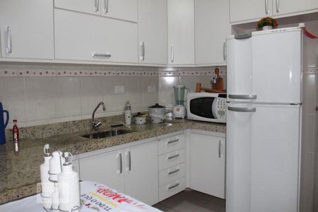 Casa à venda com 100m², 2 quartos e 2 vagasCozinha