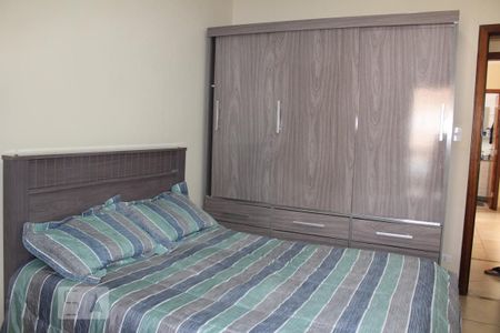 Casa à venda com 100m², 2 quartos e 2 vagasSuíte 2