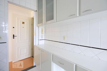 Apartamento à venda com 55m², 2 quartos e 1 vagaCozinha
