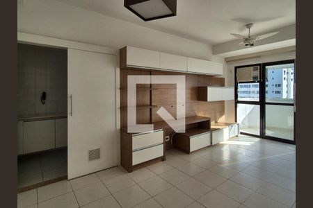 Apartamento à venda com 85m², 3 quartos e 2 vagasSala